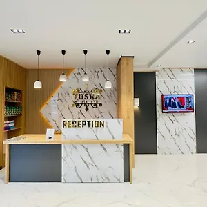 Yusra Aparthotel